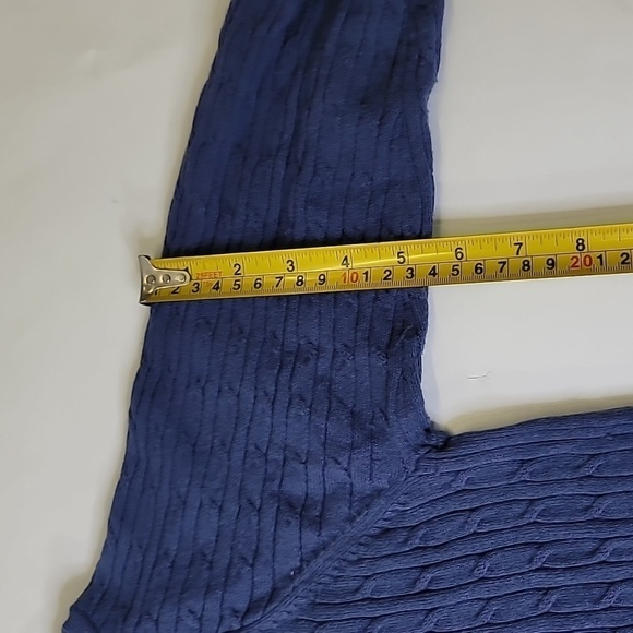 WoolOvers Cotton and Cashmere Blend Cable knit Pullover - Picture 9 of 10